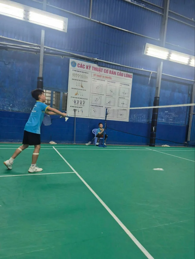 CẦU LÔNG CHÂU TỬ