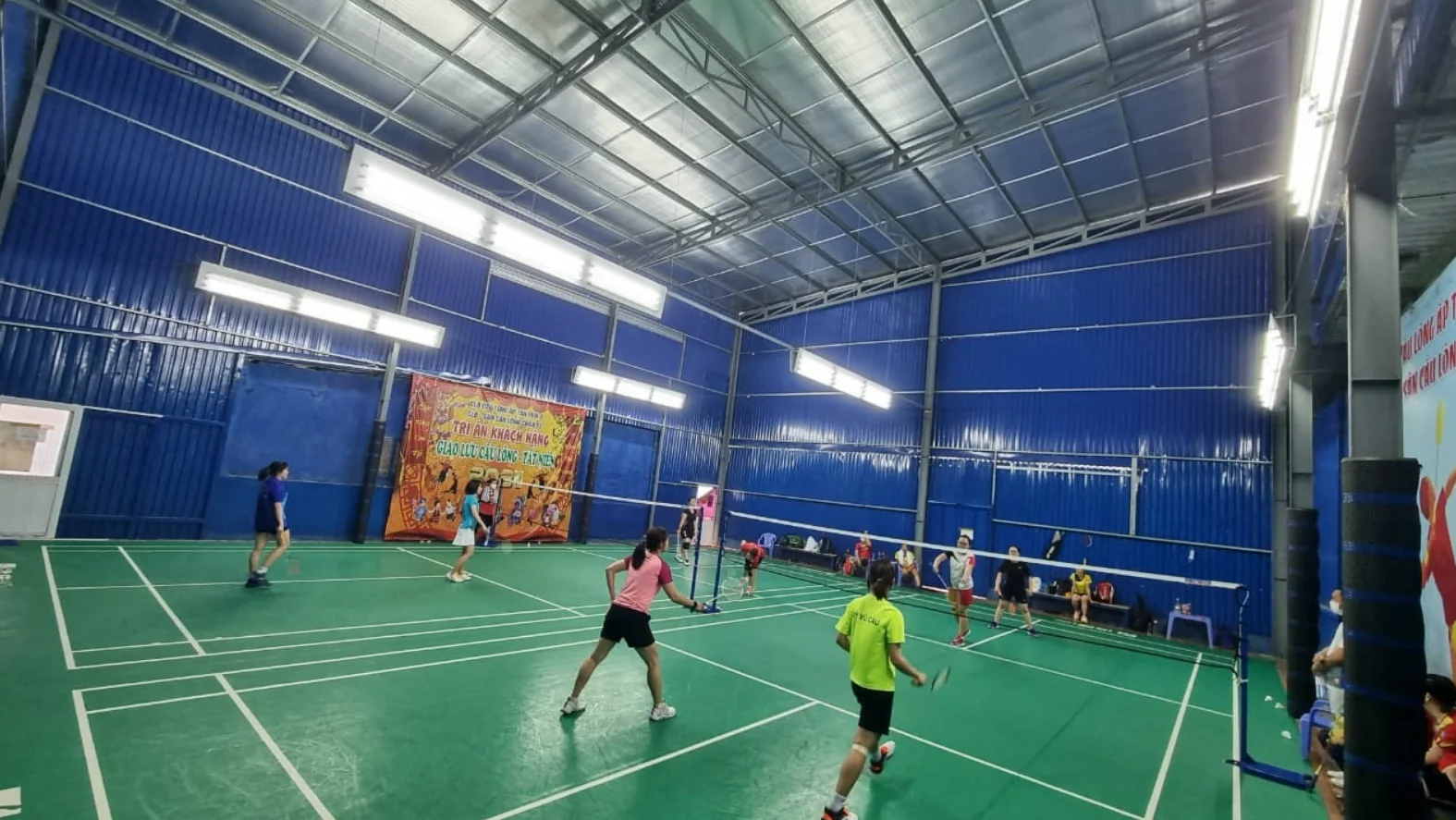 CẦU LÔNG CHÂU TỬ